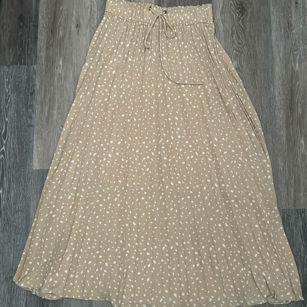 Pleated Midi Skirt